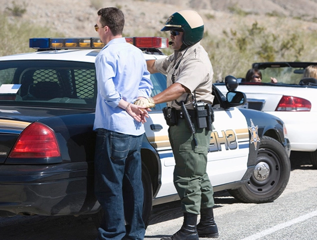 Who Would Be Ordered by the Court to Use the Ankle Bracelet Tracker? - 翻译中...